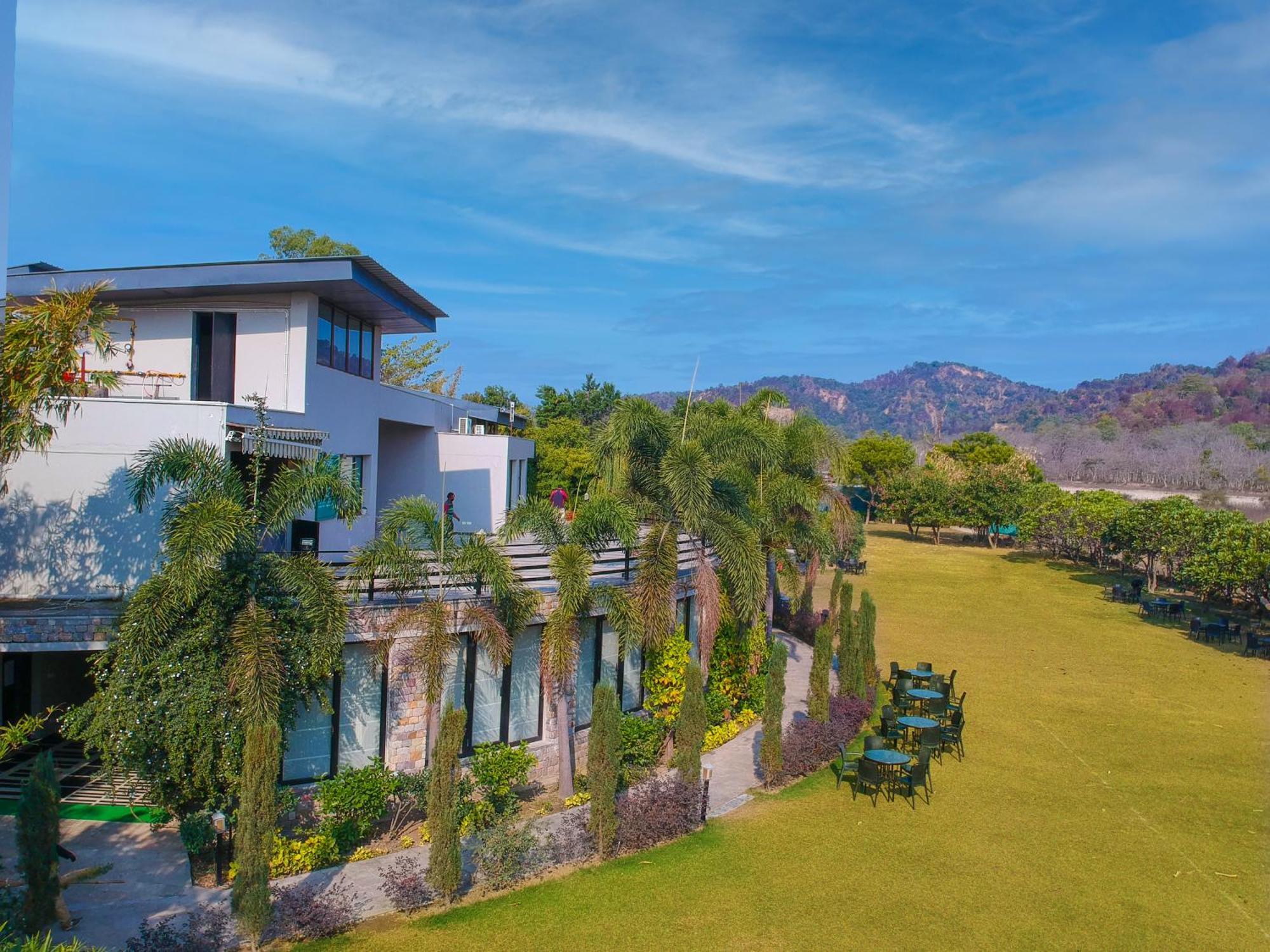 The Golden Tusk By Ivory Destinations Hotel Rāmnagar Exterior photo